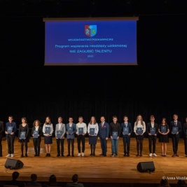 Uroczystość wręczenia stypendiów dla uzdolnionej młodzieży z Podkarpacia   „Nie zagubić talentu”
